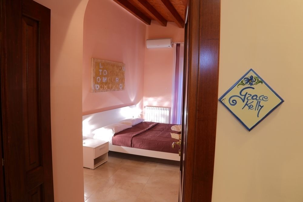 Four Rooms Агридженто Экстерьер фото